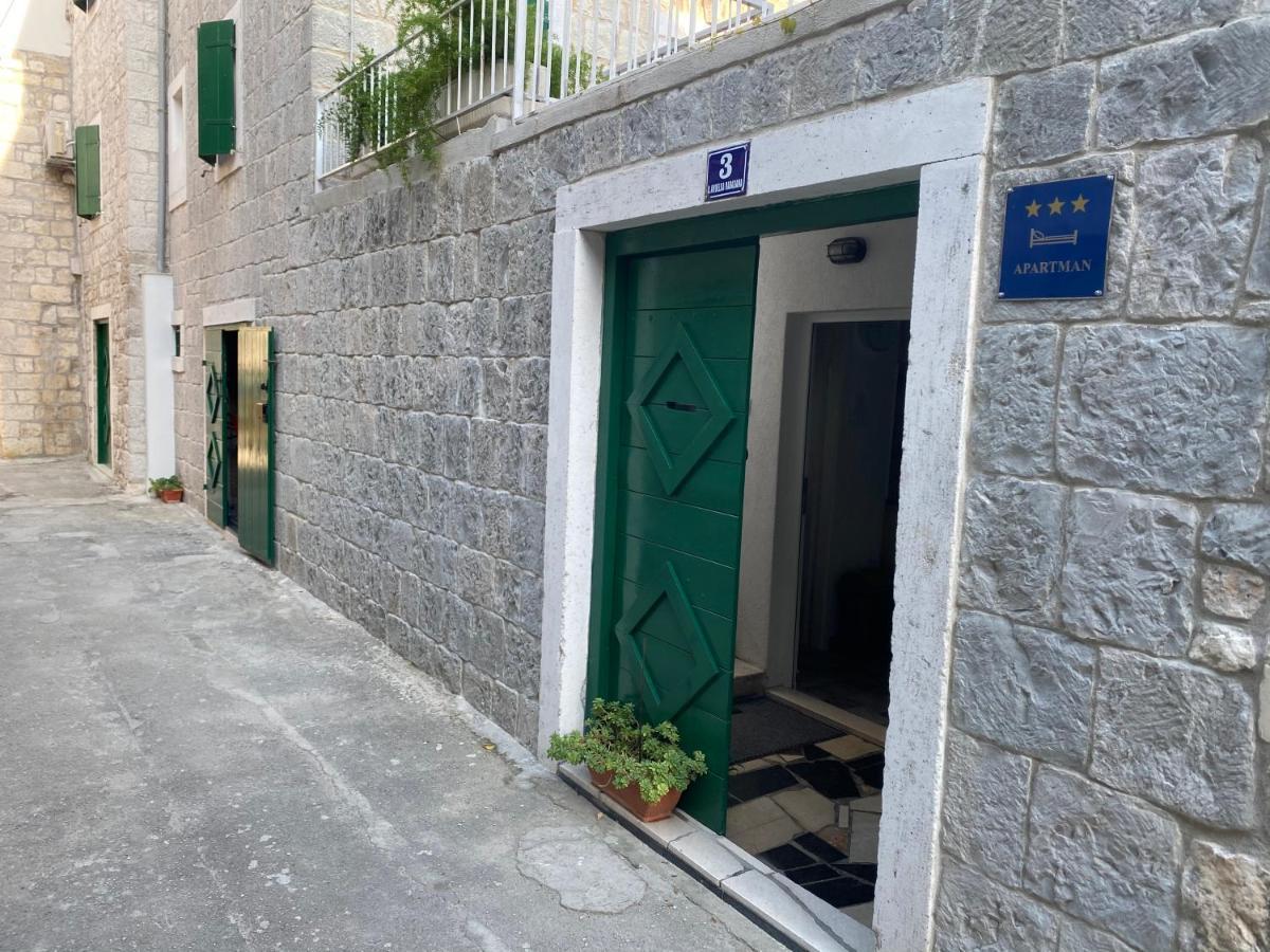 Apartment Stari Dvor Kaštela エクステリア 写真