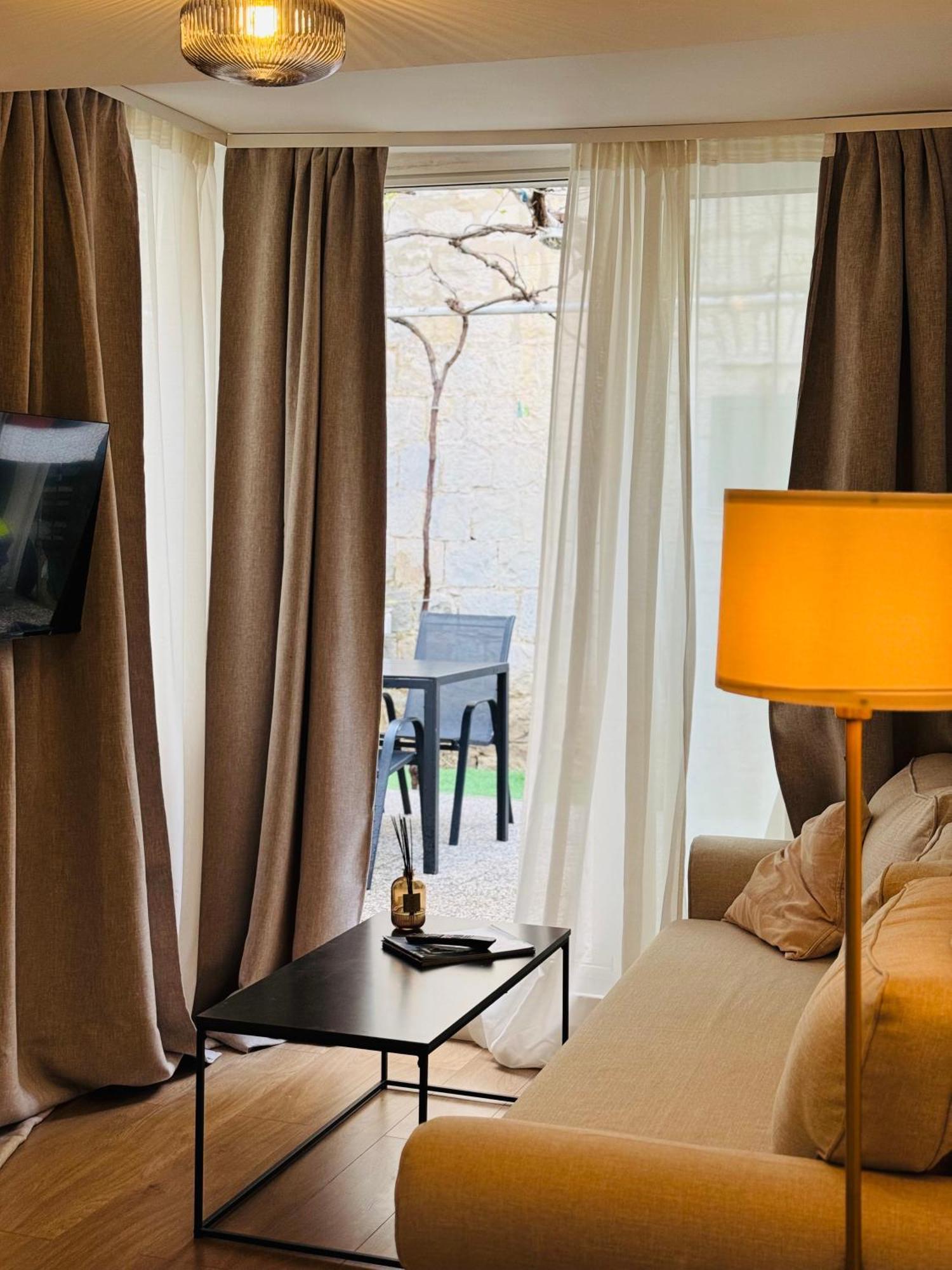 Apartment Stari Dvor Kaštela エクステリア 写真