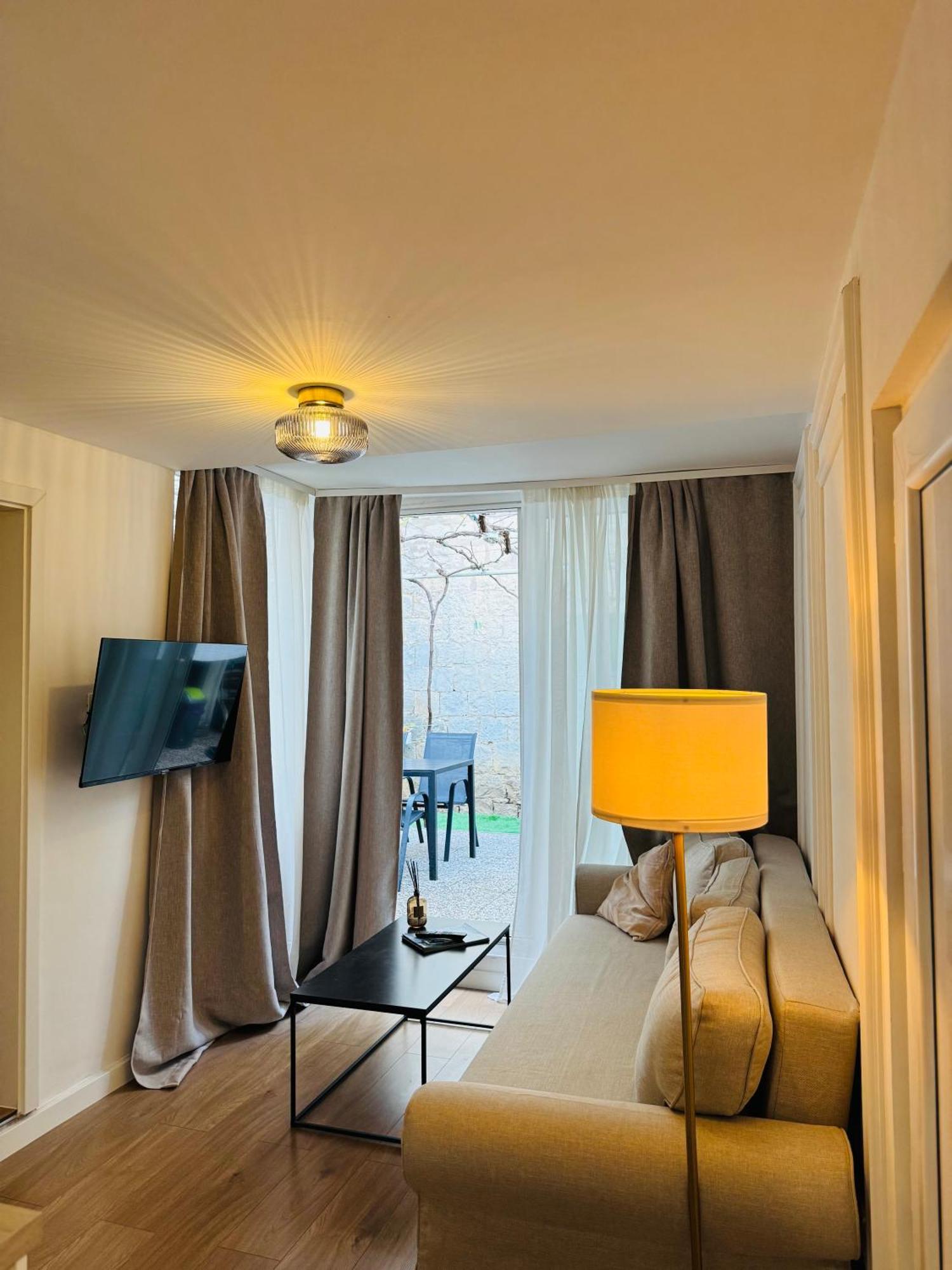 Apartment Stari Dvor Kaštela エクステリア 写真