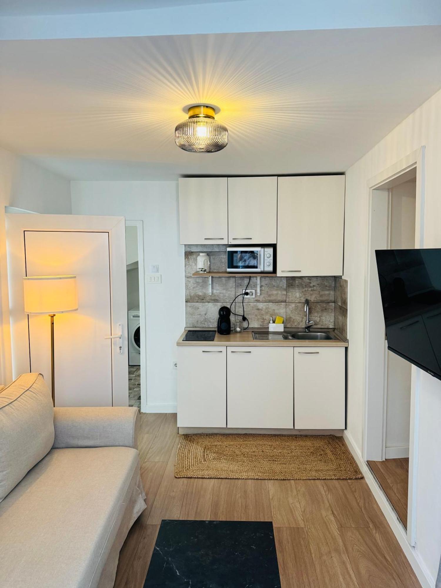 Apartment Stari Dvor Kaštela エクステリア 写真