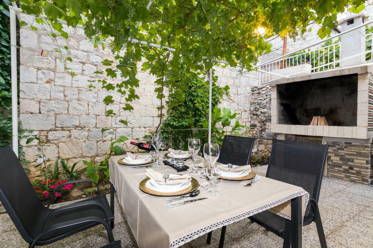 Apartment Stari Dvor Kaštela エクステリア 写真