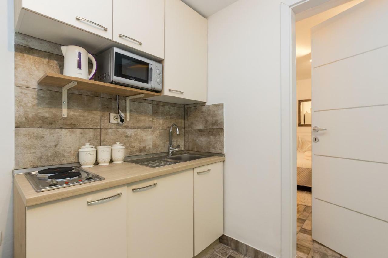 Apartment Stari Dvor Kaštela エクステリア 写真