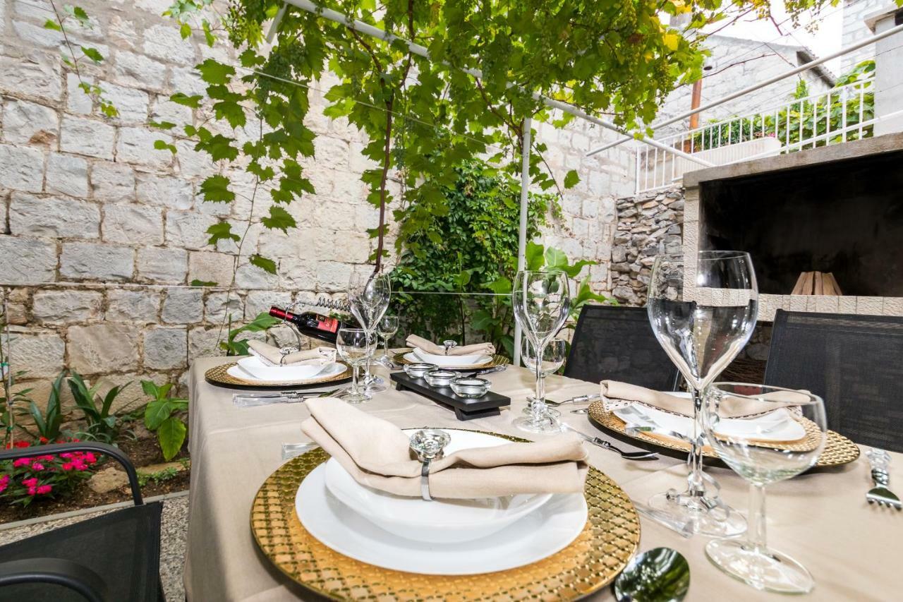 Apartment Stari Dvor Kaštela エクステリア 写真