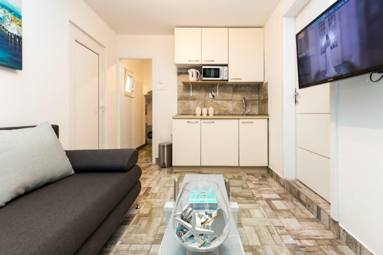 Apartment Stari Dvor Kaštela エクステリア 写真